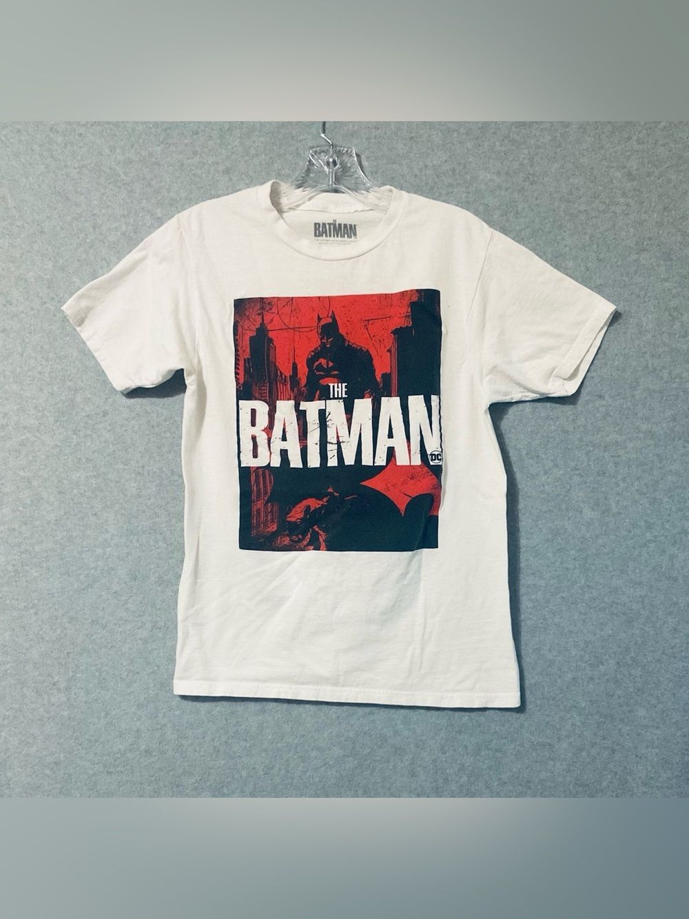 Batman Men's White T‑Shirt with Red & Black Graphic SZ S